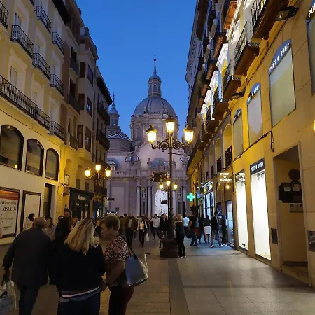 Apartamento Amplio Y Comodo En La Pza. Del Pilar Lägenhet Zaragoza