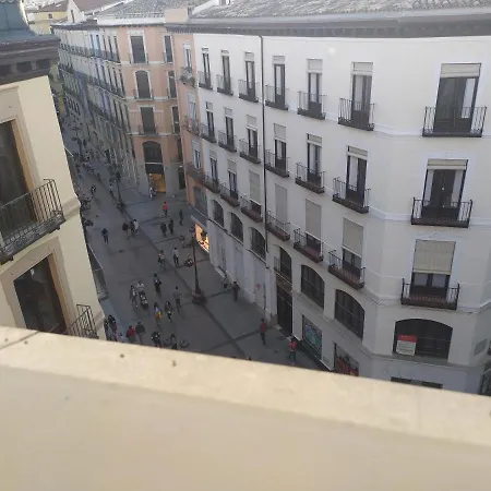Apartamento Amplio Y Comodo En La Pza. Del Pilar